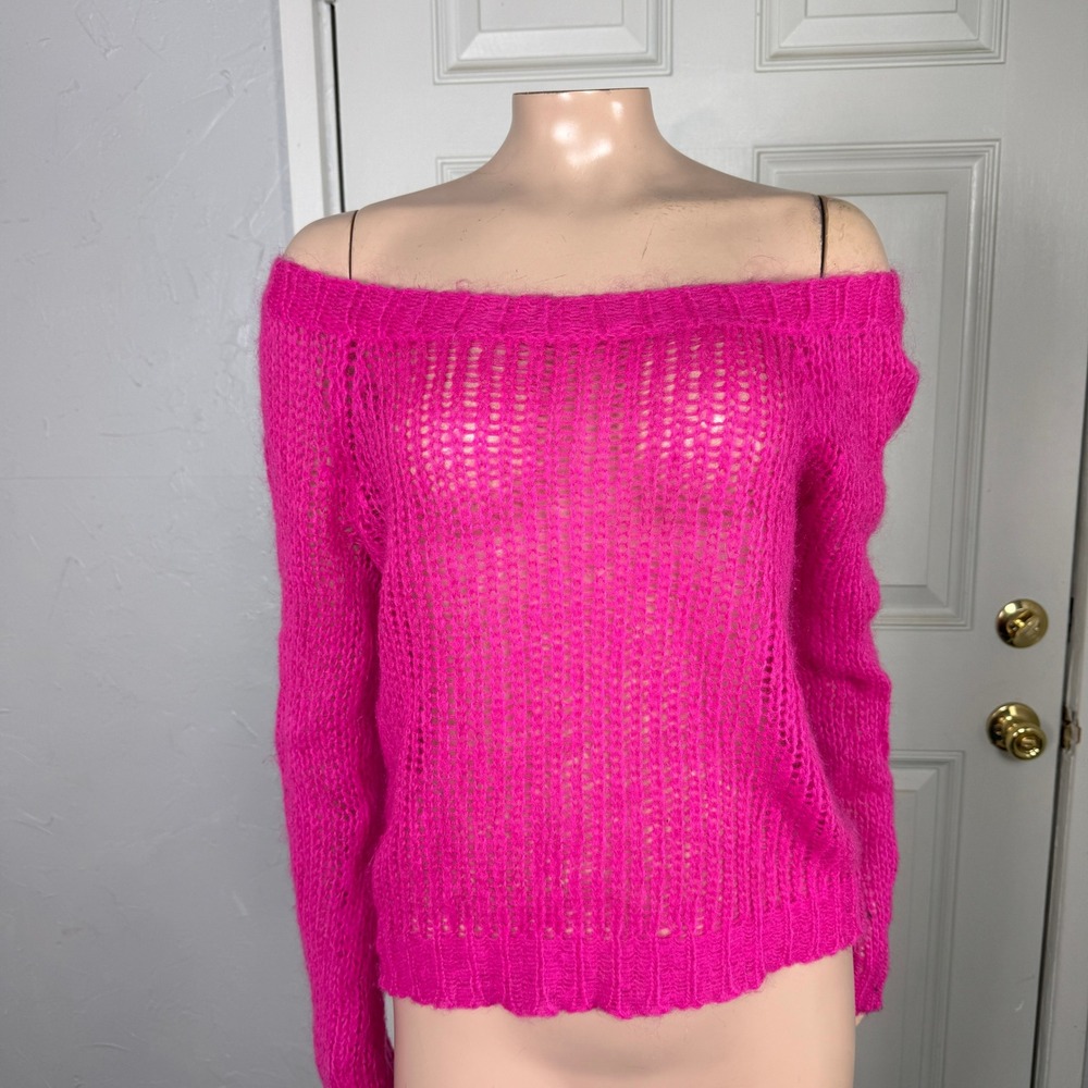 Vintage Y2K Old Navy Women Sweater Medium Open Knit Off Shoulder Mohair LL16